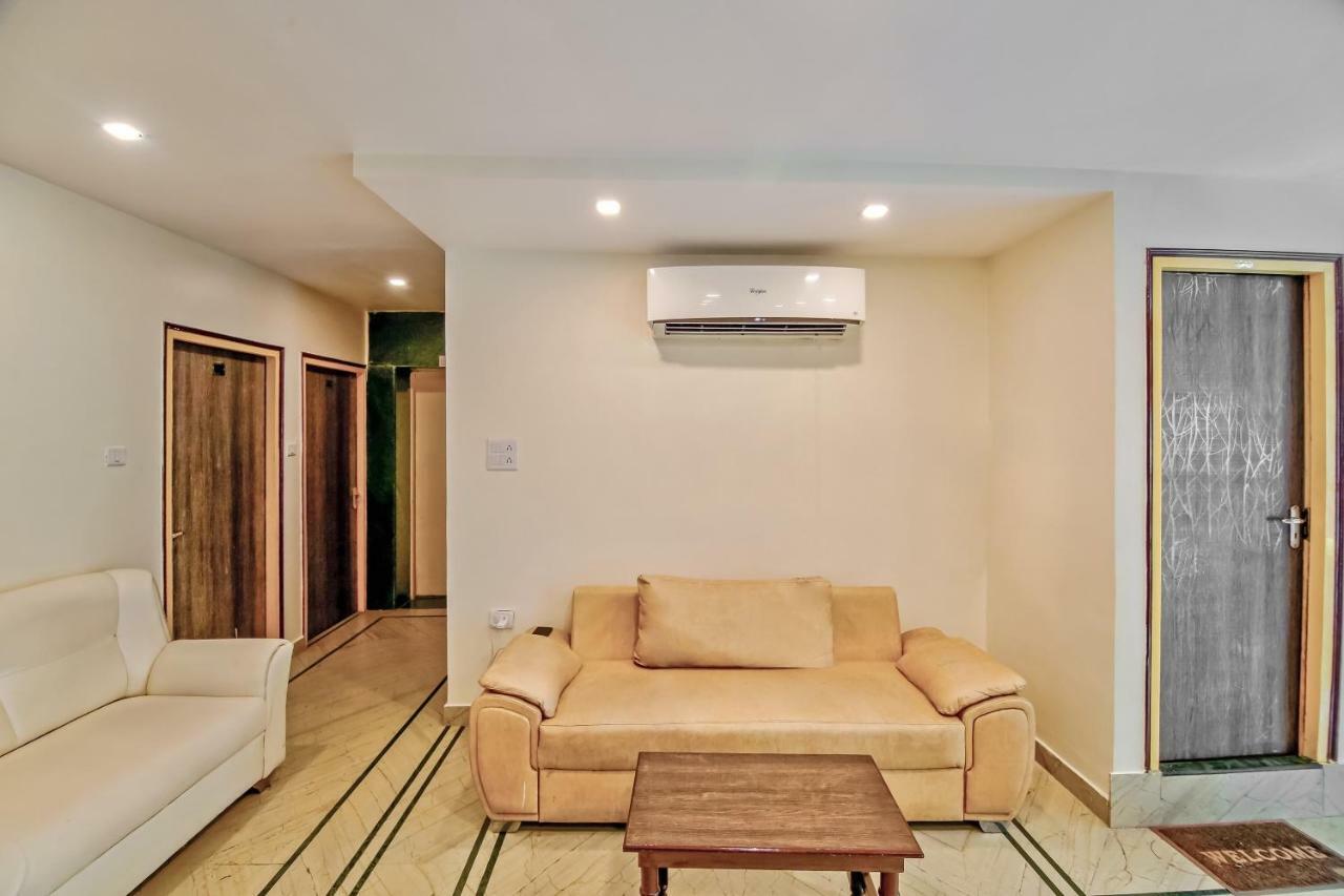 Capital O 41962 Hotel Mandakini Continental Lucknow Luaran gambar