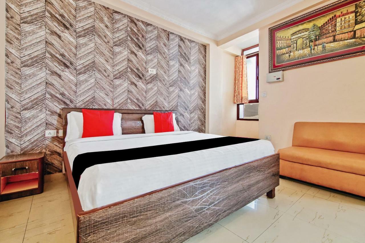 Capital O 41962 Hotel Mandakini Continental Lucknow Luaran gambar