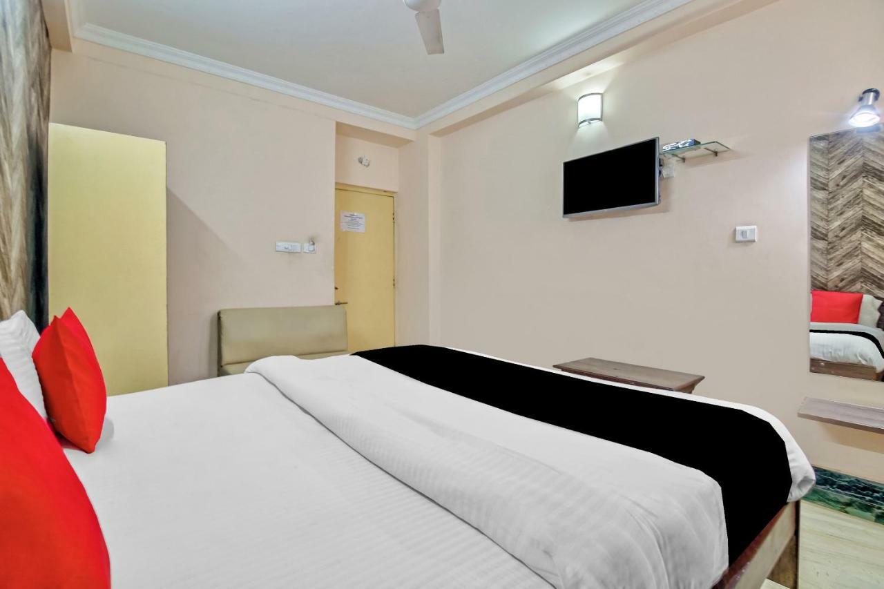 Capital O 41962 Hotel Mandakini Continental Lucknow Luaran gambar