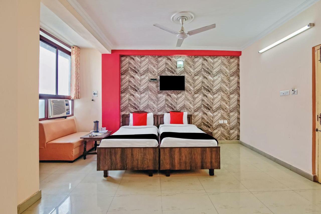 Capital O 41962 Hotel Mandakini Continental Lucknow Luaran gambar